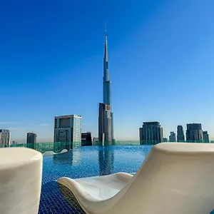 Full Burj Khalifa View Lux 2bedroom With Rooftop Pool Location In Paramount Midtown , Dubai United Arab Emirates
